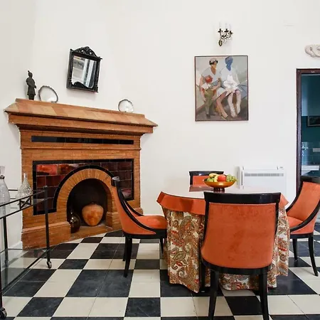 Machado Apart Otel Sevilla